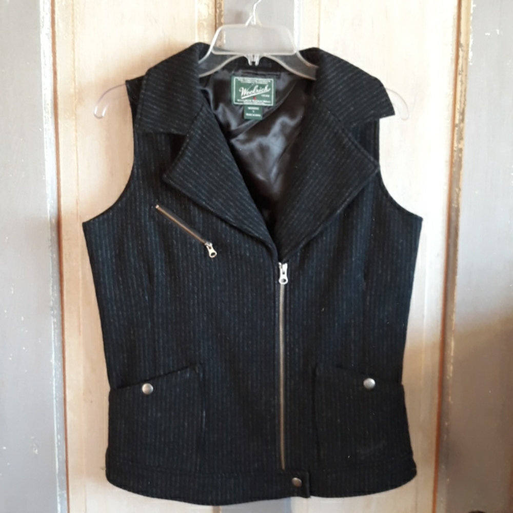 Woolrich Zip Up Vest Black Pinstripe